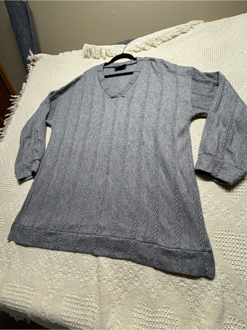 Women’s Lane Bryant V-Neck Cable Knit tunic- Gray size 18/20